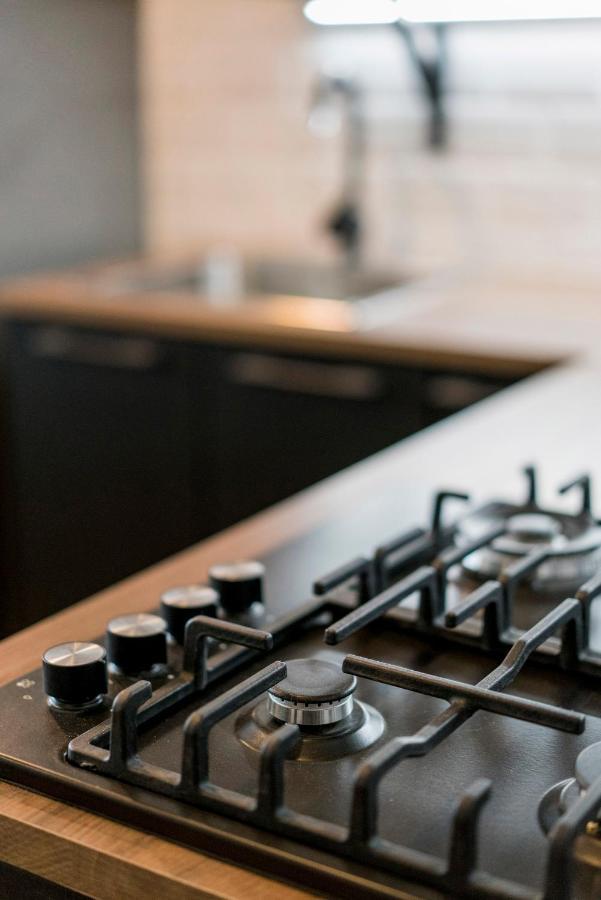 Stylish Centrally Located 1Br Apartment With Parking ブラチスラヴァ エクステリア 写真
